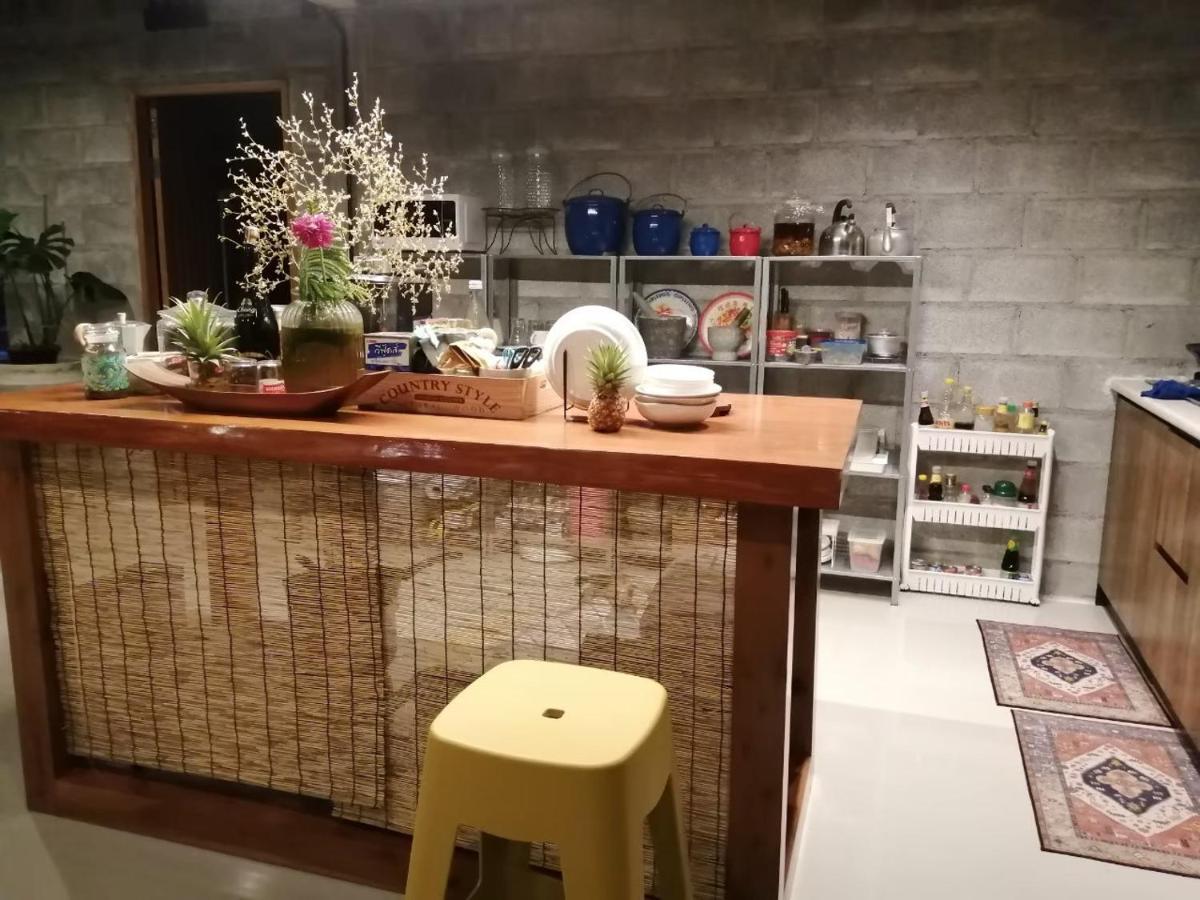 The Box Promkiri Apartamento Nakhon Si Thammarat Exterior foto