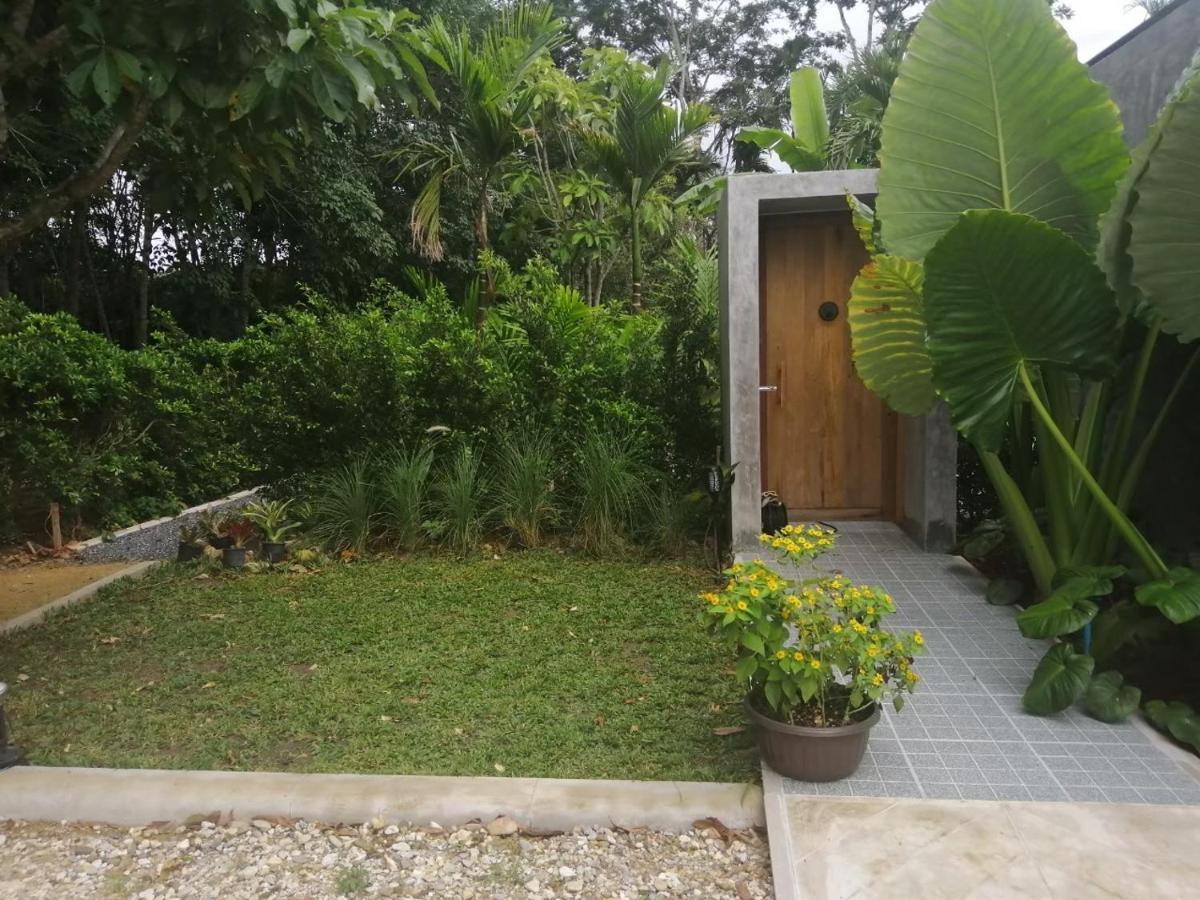 The Box Promkiri Apartamento Nakhon Si Thammarat Exterior foto